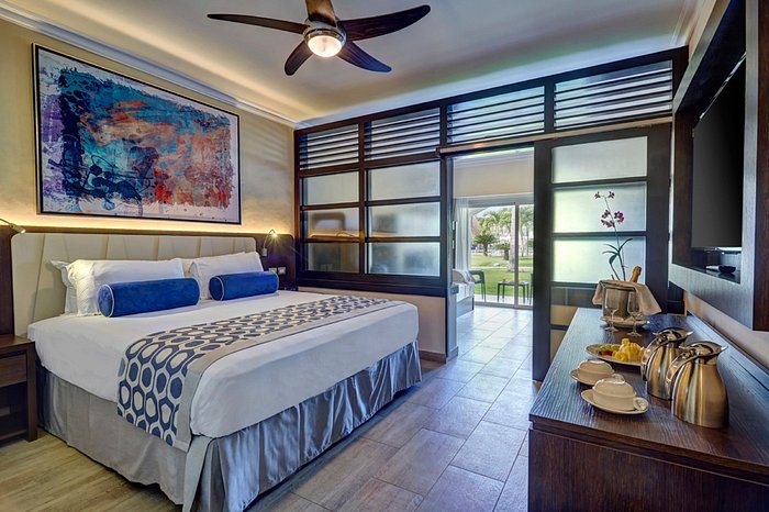 Royalton Punta Cana An Autograph Collection Resort Casino — Guest room