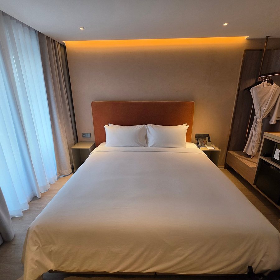 ROYS Hotel Bangkok — Guest room