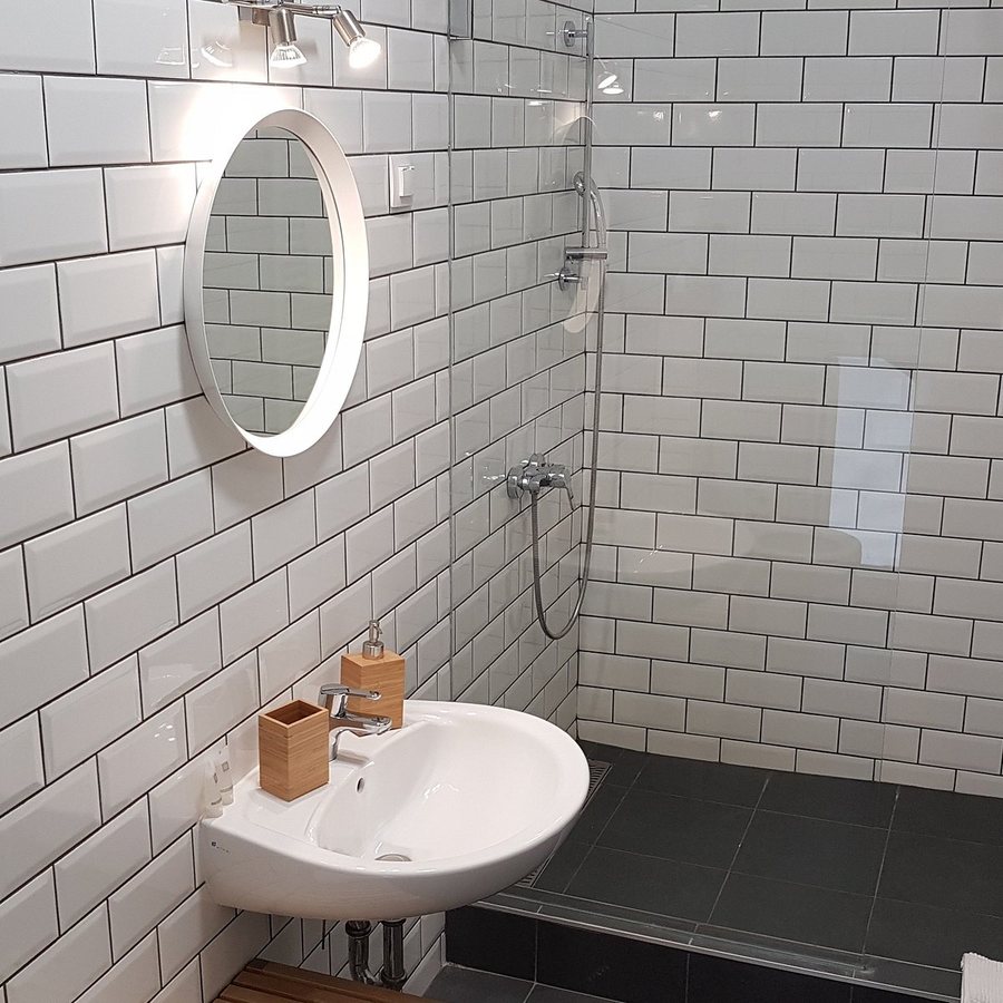 Rumor Rooms — Bathroom