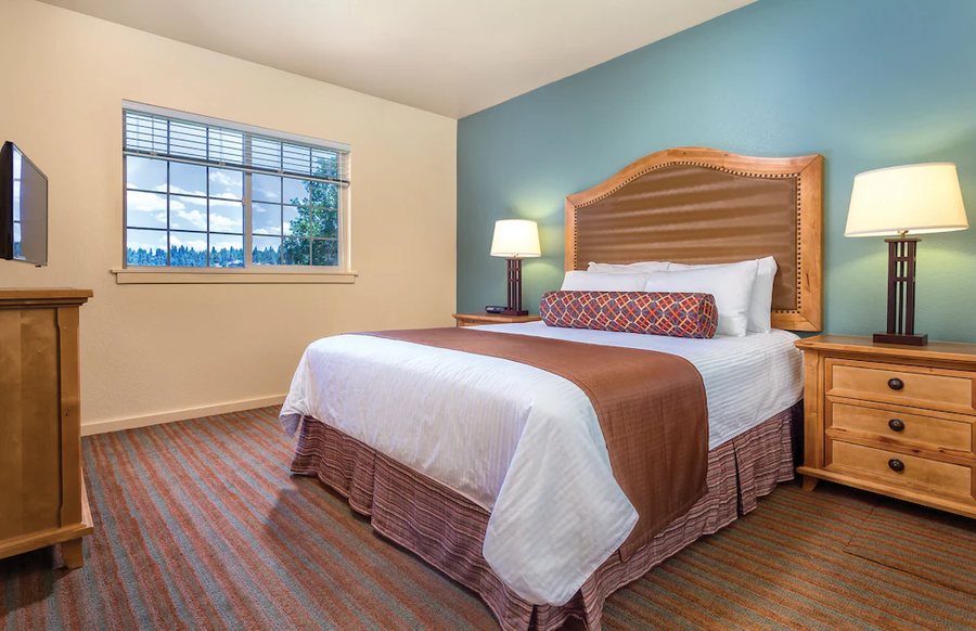 Running Y Resort — Guest room