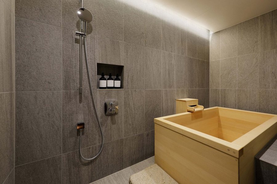 Ryokufuso — Bathroom