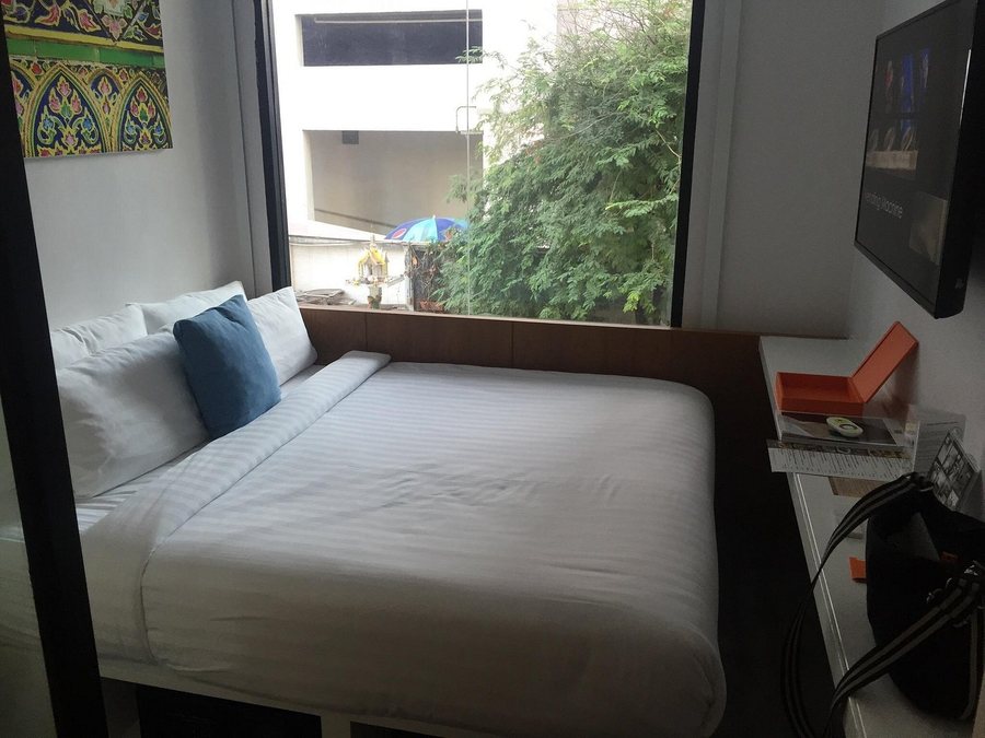 S Box Sukhumvit Hotel — Guest room