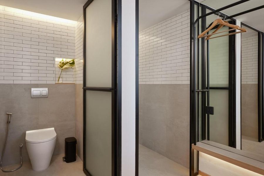 Sabai Sathorn — Bathroom