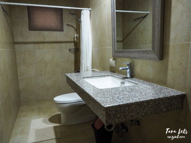 Sabangan Beach Resort — Bathroom