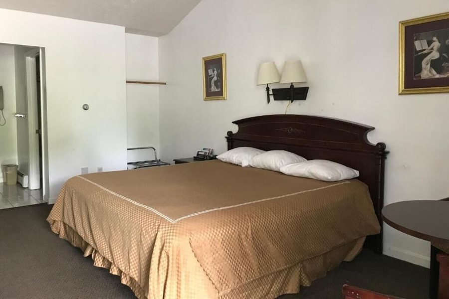Saco Motel — Guest room