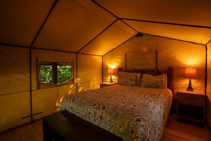 Saddle Mountain Carmel — Guest room