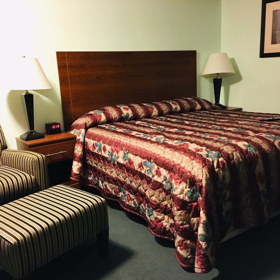 Safari Inn Limon Colorado — Guest room