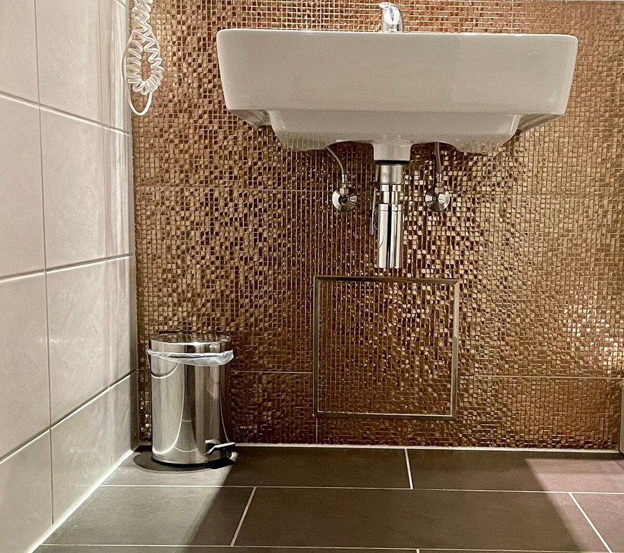 Safestay Berlin Kurfurstendamm — Bathroom