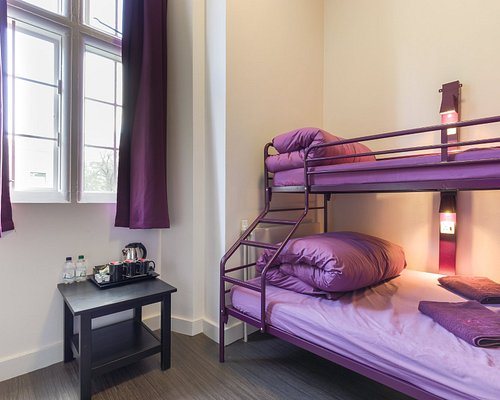 Safestay London Kensington Holland Park — Guest room