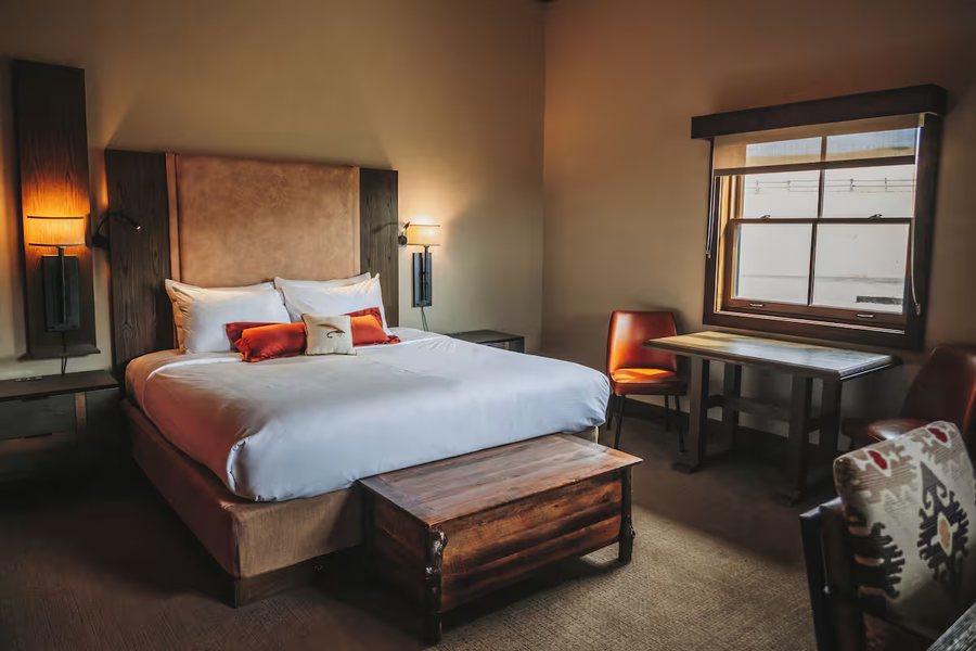 Sage Lodge — Guest room