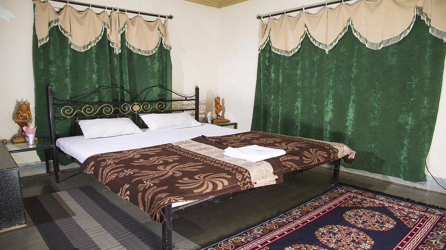 Salban the Kanha Homestay — Guest room