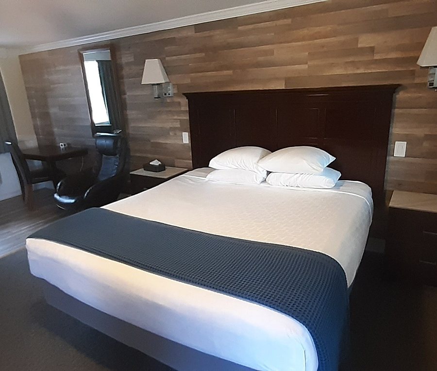 Salida Inn Monarch Suites — Guest room