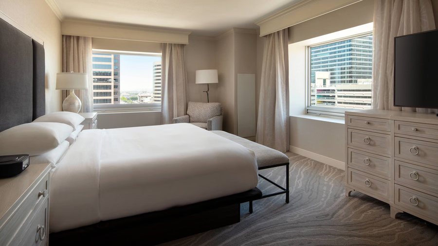 Salt Lake City Marriott City Center — Guest room