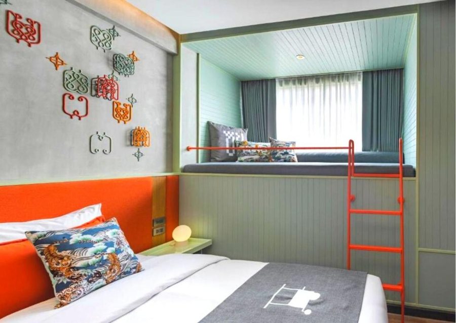 Samsen Street Hotel — Guest room