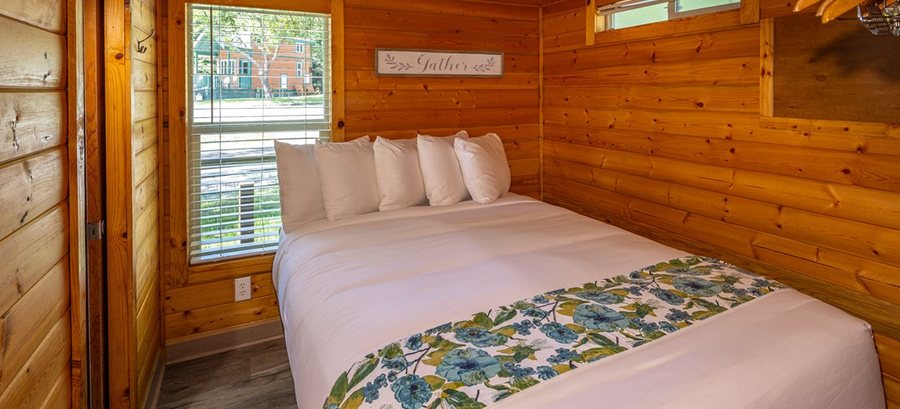 San Francisco North Petaluma Koa — Guest room
