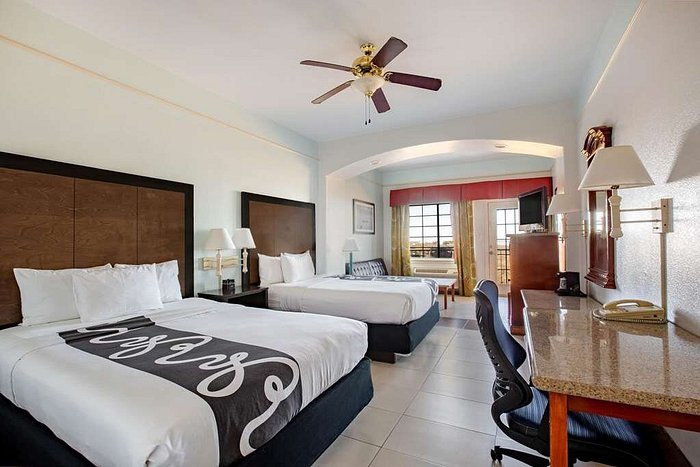 Sand Rose Beach Resort — Guest room