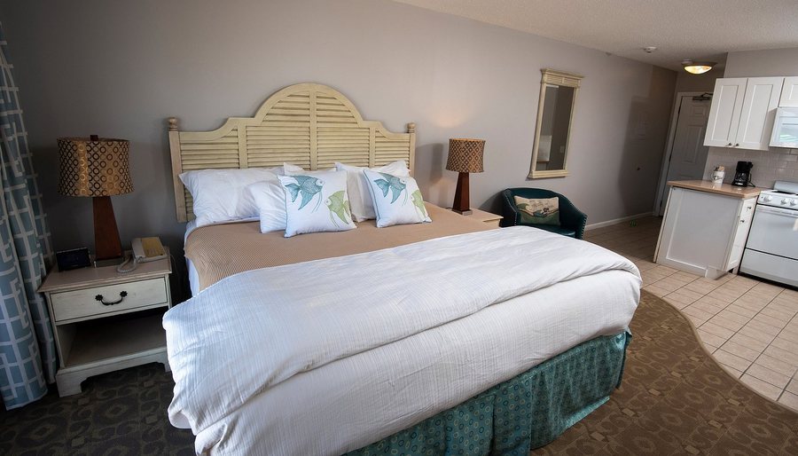 Sandbars Inn on Cape Cod Bay — Guest room