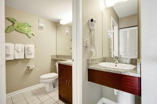 Sandcastle Oceanfront Resort South Beach — Bathroom