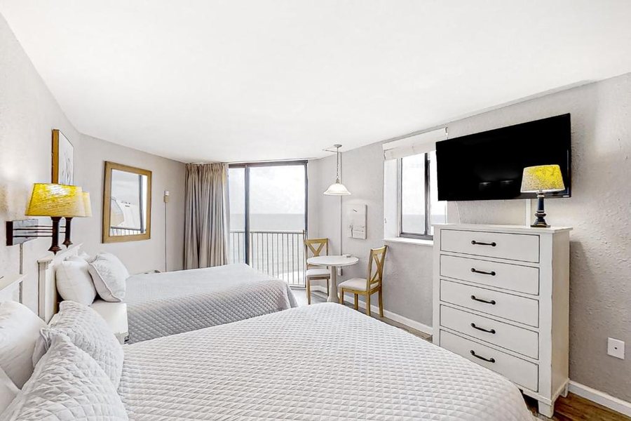 Sands Ocean Club Resort — Guest room
