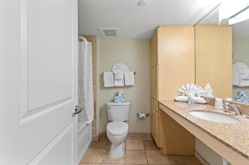 Sandy Beach Resort — Bathroom