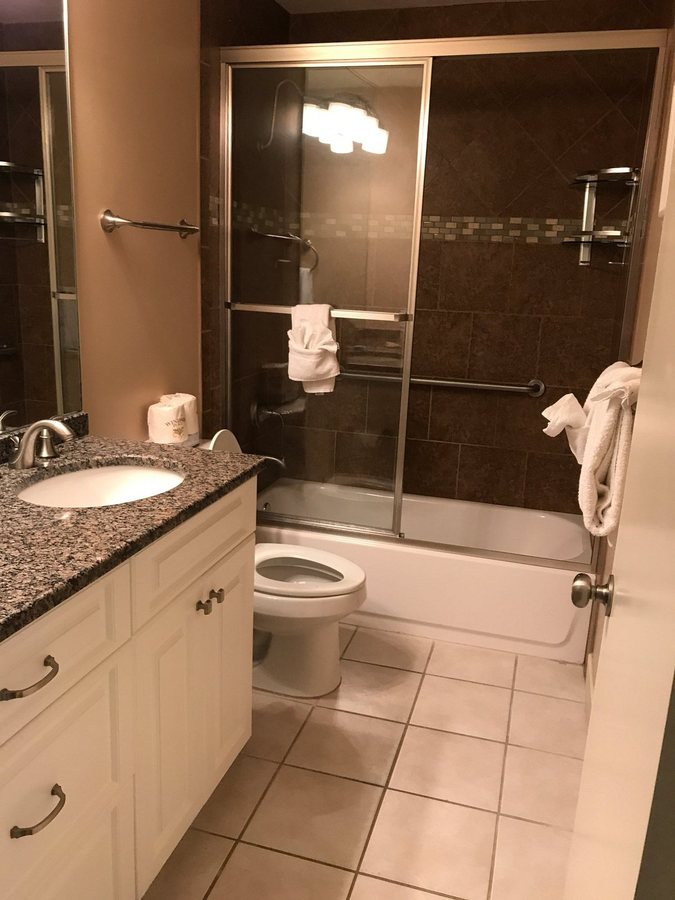 Sanibel Arms West Condominium — Bathroom