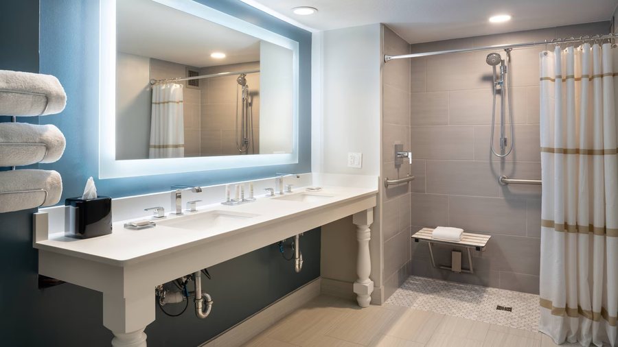 Sanibel Moorings — Bathroom