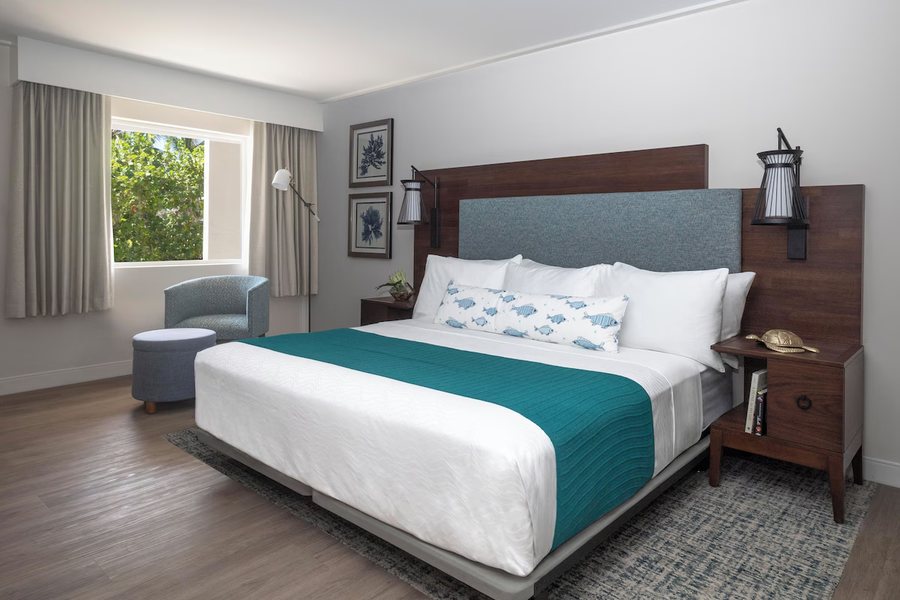 Sanibel Moorings — Guest room