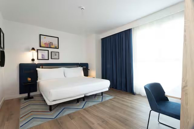 Sans Souci Motel — Guest room