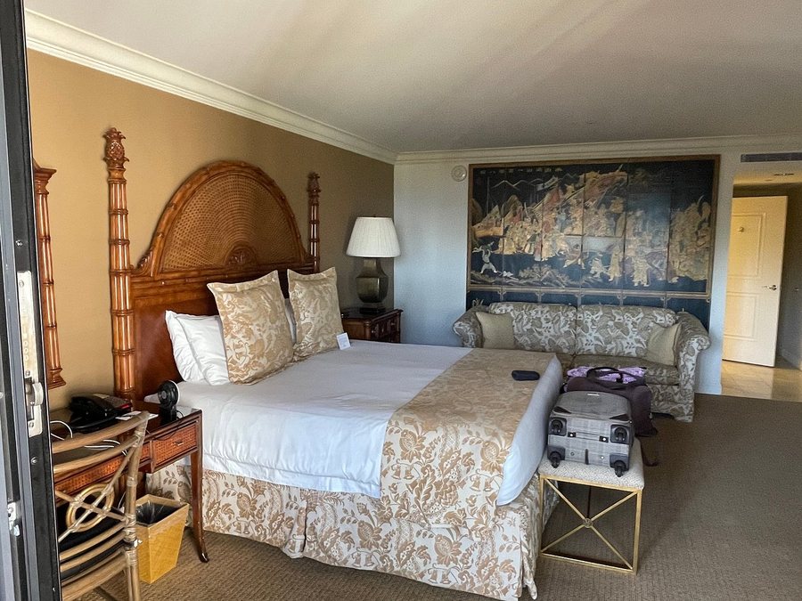 Santa Barbara Inn — Guest room