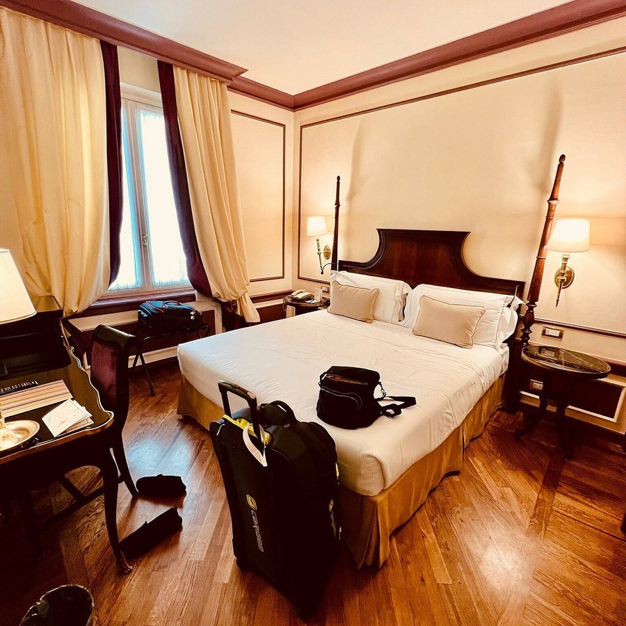 Santa Maria Novella Hotel — Guest room