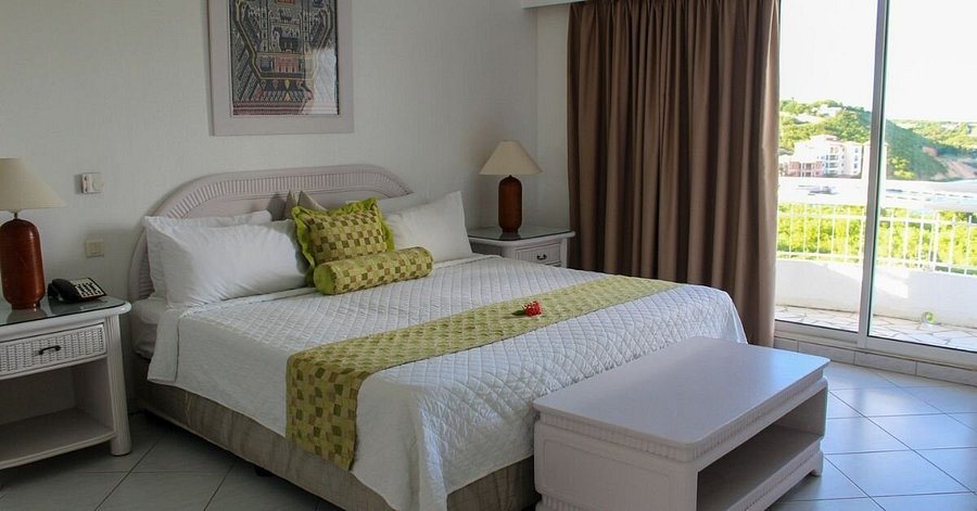 Sapphire Beach Club Resort — Guest room