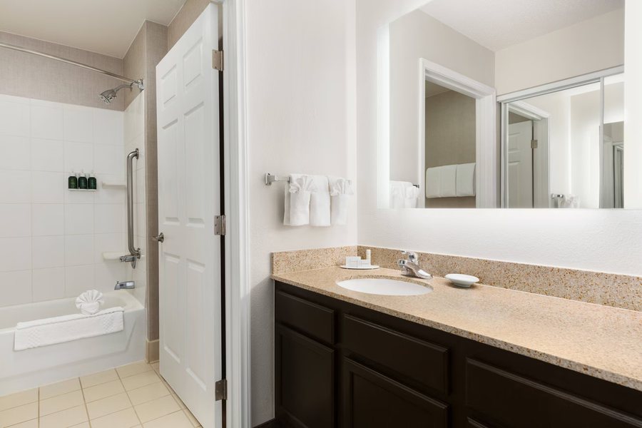 Sara s Inn — Bathroom