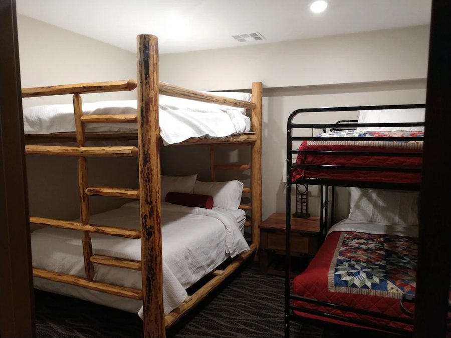 Sawtelle Mountain Resort — Guest room