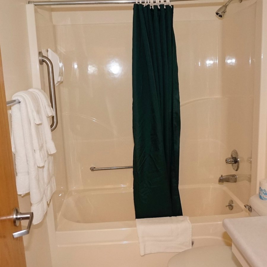 Scandia House — Bathroom