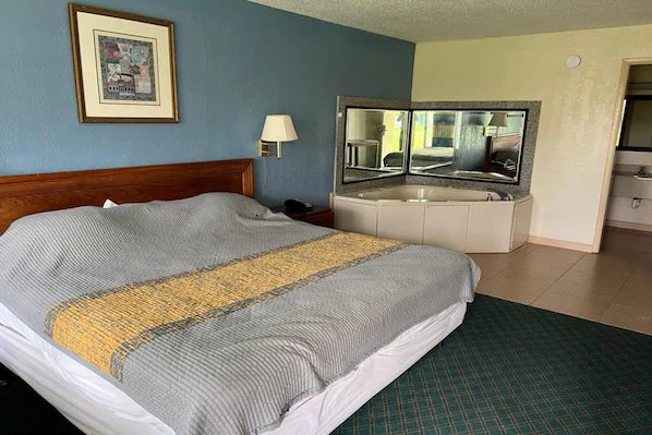 Scenic Mountain RV Park and Campground — Guest room