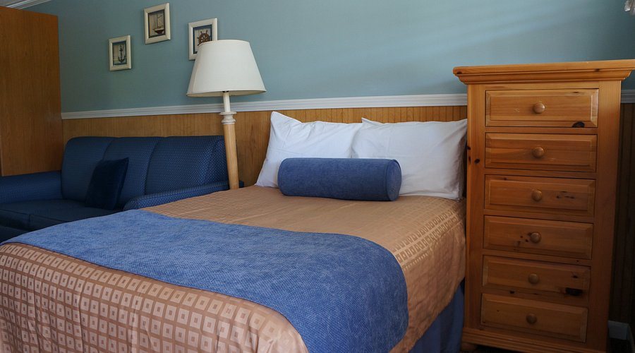 Sea Breeze — Guest room