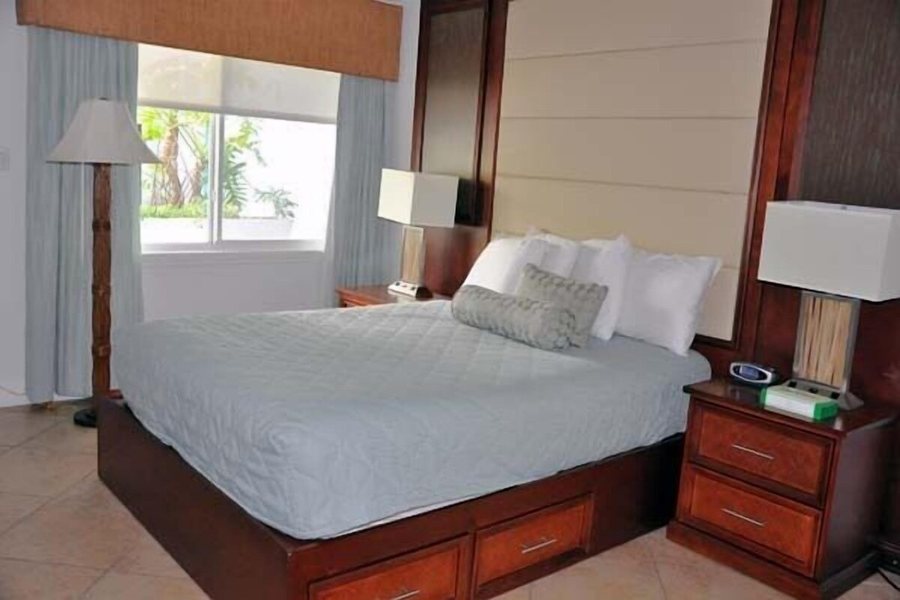 Sea Club V Beach Resort — Guest room