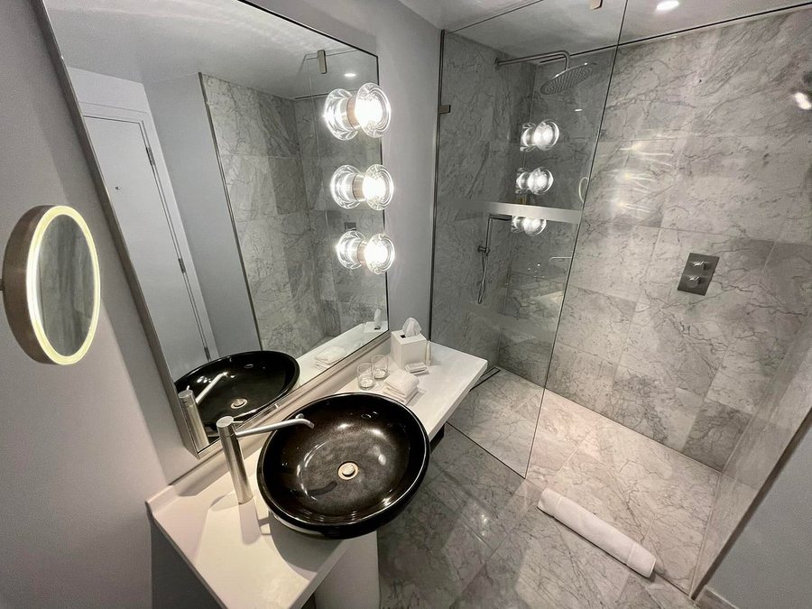 Sea Containers London — Bathroom