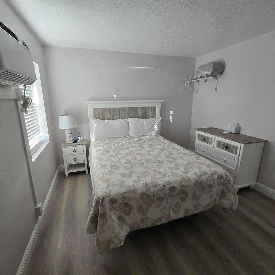 Sea Dell Motel — Guest room