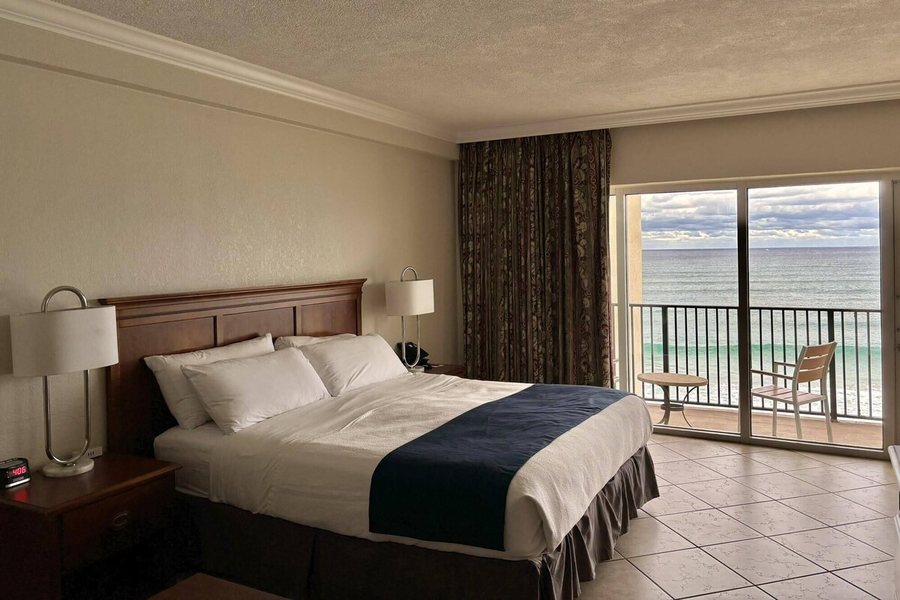 Sea Lord Hotel Suites — Guest room