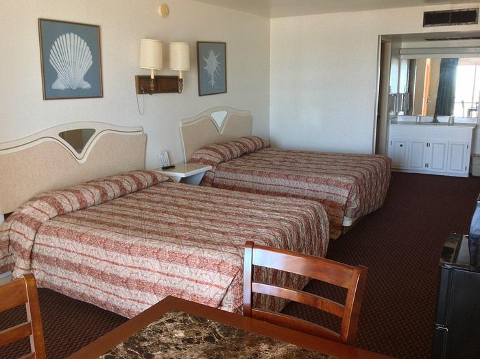 Sea Shell Inn Motel — Guest room