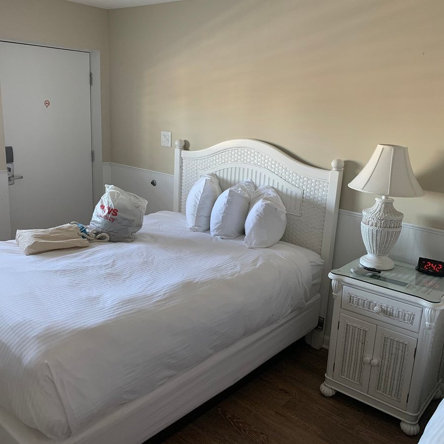 Sea Shell Resort and Beach Club — Guest room