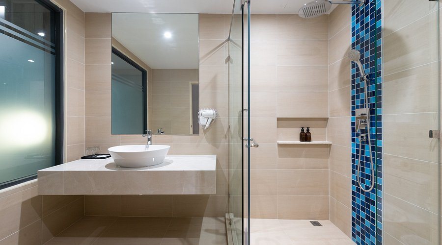 Seabed Grand Hotel Phuket — Bathroom
