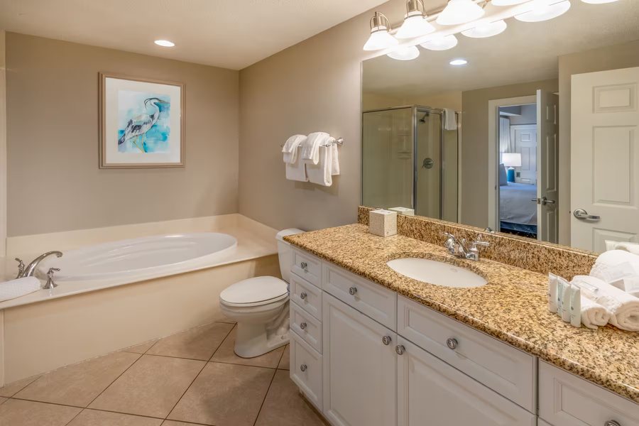 SeaChase — Bathroom