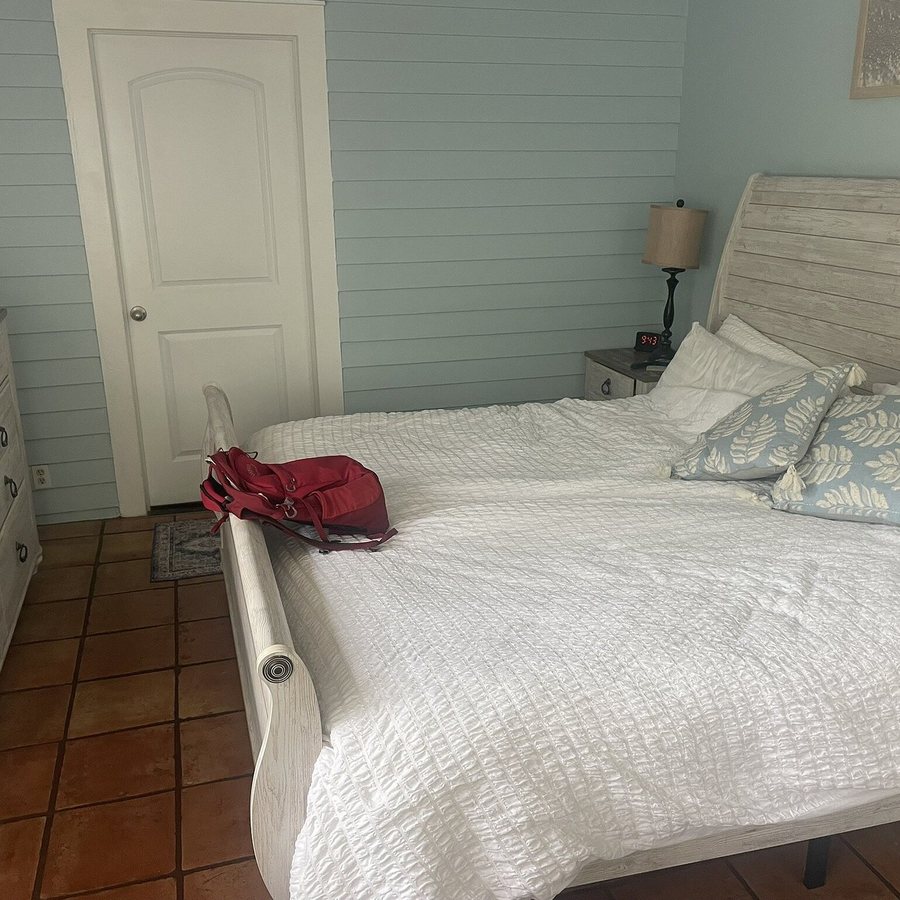 SeaGlass Inn Bed and Breakfast — Guest room