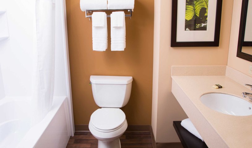 Seal Rock Inn — Bathroom