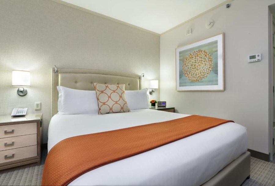 Seaport Hotel Boston — Guest room