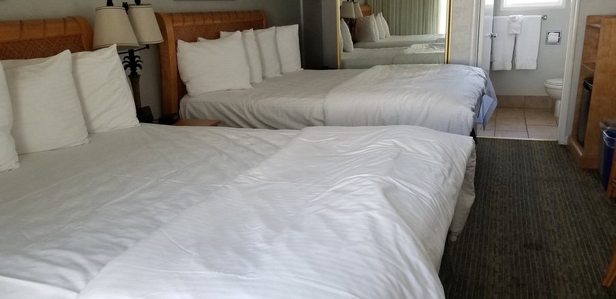 Seaway Inn — Guest room