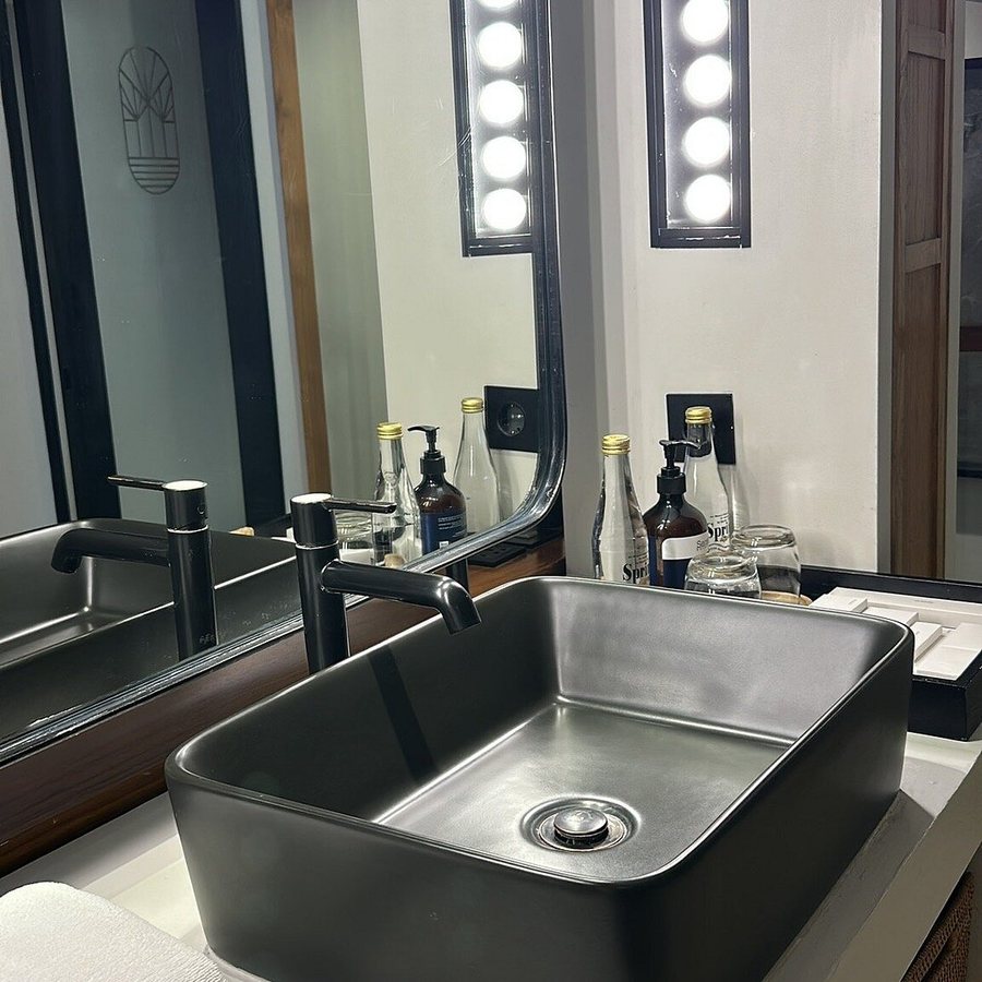 Secana Beachtown Resort Residences — Bathroom