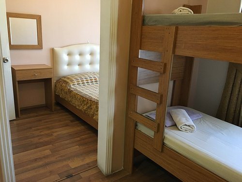 Second Home Hostel Istanbul — Guest room